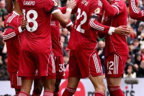 问鼎官方入口 -英超赛程吃紧，利物浦赛后迎来里程碑，管理层满意，训练强度明显提升的简单介绍